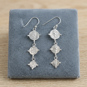 Pendientes de Plata de Ley 925 Vintage con Moneda Antigua de César, Diseño de Triple Disco para Mujer - Product Image 3