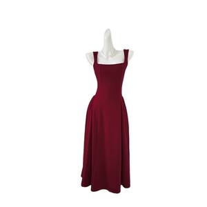 Abito Lungo Rosso con Scollo a O e Spalline, Stile Vintage Antistatico a Linea A per Donne, Nuovo Stile Francese di Nicchia di Alta Gamma 2024 - Product Image 1