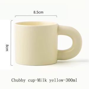 Fashionable <b>Ceramic</b> <b>Cups</b> of Different Colors Bone China MUG OEM for Drinking Water Milk and Coffee - Product Image 4