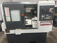 Tour CNC Automatique FANUC à Banc Incliné Robuste, Centre de Tournage Haute Performance à Broche Unique