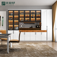 ARET Meuble Bar à Vin Encastrable Moderne de Luxe Blanc et Or avec Vitrine en Verre et Éclairage LED, Meuble Personnalisé pour Salon et Espace de Vie