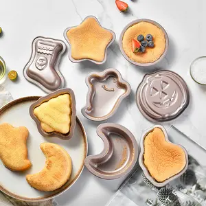 2024 New Product Ideas New Arrival Christmas Series Bakeware Carbon Steel Non-Stick Bread Baking Pan Christmas Cake Mold