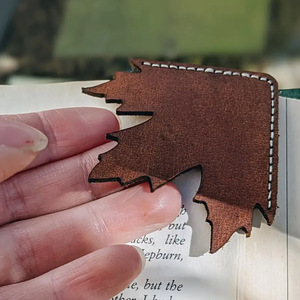 Cross-border spot PU leather maple <b>leaf</b> bookmarks, student notebook page dividers, <b>book</b> corner clips, simple retro maple <b>leaf</b> - Product Image 2