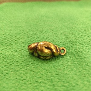 El nuevo accesorio de animalito miniatura de pitón de KI Tengqiao para el Año de la Serpiente es un éxito de ventas y un artículo de cobre envejecido. - Product Image 3