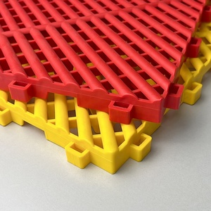 Estera de revestimiento de superficie de tienda de detalles de automóviles, baldosas de suelo de garaje entrelazadas de plástico PP para dalle-pvc-garage - Product Image 3