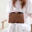 Pochette de maquillage simple à fermeture éclair, grande capacité, en cuir PU avec logo personnalisé et lettres brodées