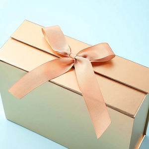 Высококачественная Складная магнитная упаковочная коробка для волос с шелковой подкладкой - Product Image 4