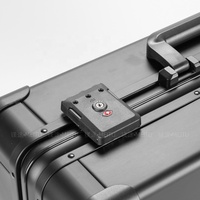 Boîtier multifonctionnel léger en aluminium noir IP67 étanche 20L, forme personnalisée OEM ODM, fixation par éponge, LOGO personnalisé