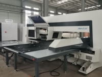 Presse à poinçonner CNC certifiée CE avec service après-vente garanti pour le poinçonnage de tôles métalliques