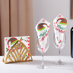 Tovaglioli di Carta Natalizi Personalizzati con Motivo Babbo Natale, Eleganti e di Lusso, in Raso, per Capodanno - Product Image 6