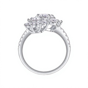 Bague Toi et Moi en Moissanite Certifiée GRA |   Bijoux de fiançailles de luxe en argent sterling 925 plaqué avec sertissage clos et taille étincelante - Product Image 2