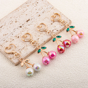 Portachiavi Multicolore a Forma di Ciliegia, Ciondolo Frutta Sfumato Tonalità Oro e Colore AB, Charm per Borsa con Chiusura a Moschettone/Cuore - Product Image 6