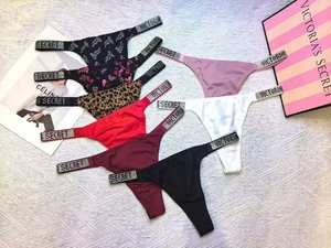 <span class=keywords><strong>Tanga</strong></span> de <span class=keywords><strong>bikini</strong></span> sexy con letras, perlas y diamantes de imitación para mujer, <span class=keywords><strong>bragas</strong></span> de moda al por mayor - Product Image 1