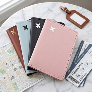 Porta Pasaportes de Viaje de Cuero PU de Alta Calidad, Personalizado, con Espacio para Tarjeta de Vacunación, para Mujeres/Hombres - Product Image 1