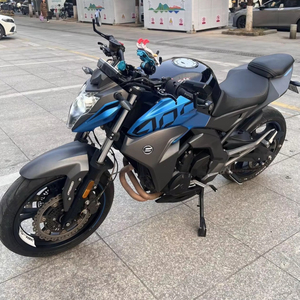 <span class=keywords><strong>Moto</strong></span> Naked 400NK 400cc, bicylindre en parallèle, refroidissement liquide, ABS, 42 CV, EFI, 6 vitesses, mode Sport/Eco, maniabilité agile - Product Image 1