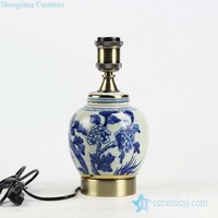 DS106-RZFZ06-A chinois lampe de bureau Antique bleu blanc peint à la main oiseau motif Floral corps en céramique E14 ampoule Table support en laiton