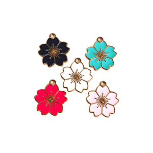 Pendentifs en alliage de fleurs de cerisier, breloques à cinq pétales, accessoires de bijoux pour collier, porte-clés, breloque de téléphone, cadeau unisexe - Product Image 1