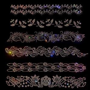 เทปติดเสื้อผ้าลายดอกไม้ประดับกลิตเตอร์หลากสีแบบรีดร้อน ประดับด้วยคริสตัลวิบวับ - Product Image 1