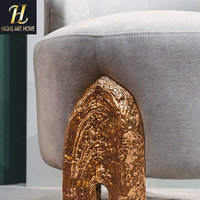 Best-seller Fauteuil de salon de style moderne crème en velours nordique conçu à la main Chaise de villa en cuivre pur Caractéristiques douces