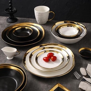 Juego <span class=keywords><strong>de</strong></span> vajilla <span class=keywords><strong>de</strong></span> cerámica chapada en oro <span class=keywords><strong>de</strong></span> lujo Plato <span class=keywords><strong>de</strong></span> carne Premium, platos <span class=keywords><strong>de</strong></span> postre, ensaladera, <span class=keywords><strong>taza</strong></span> <span class=keywords><strong>de</strong></span> café para restaurantes <span class=keywords><strong>de</strong></span> hotel - Product Image 1