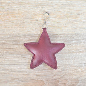 Porte-clés en cuir rembourré PU avec pendentif étoile 3D mignon en forme de pentagramme, idéal pour logo de marque - Product Image 4