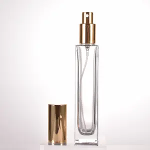 Vente en gros Flacon vide en verre carré rechargeable 50ml eau de parfum en verre flacon à pression avec pompe à brouillard d'air fin avec boîte d'emballage
