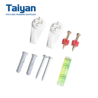 Kit d'accessoires professionnels pour fixation murale avec support de niveau pour une assemblage efficace des cadres photo