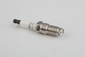 Nueva Bujía de Gasolina de Níquel TR4AI-15 para Auto y Motocicleta <span class=keywords><strong>VULCAN</strong></span> 800 CLASSIC 1996-2005 - Product Image 2