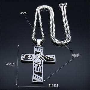 Collier avec pendentif croix jésus en acier inoxydable Accessoires pour chandail et chandail en titane polyvalent pour hommes et femmes - Product Image 4