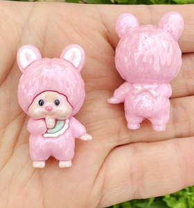 ตุ๊กตาเรซิ่น 3 มิติ น่ารัก สไตล์คาวาอิ การ์ตูนจิ๋ว งานฝีมือสร้างสรรค์ ตุ๊กตาเทพนิยายสุดฮิต พร้อมรูสำหรับร้อยลูกปัด ตกแต่งปากกา ประตูบ้านตุ๊กตา และของตกแต่งอื่นๆ - Product Image 4