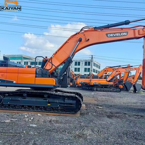 Excavadora de cadenas DEVELON DX220LCA usada, máquina de excavación mediana de segunda mano, 22 toneladas, con motor y capacidad de cazo de 0.22m, en venta. - Product Image 1