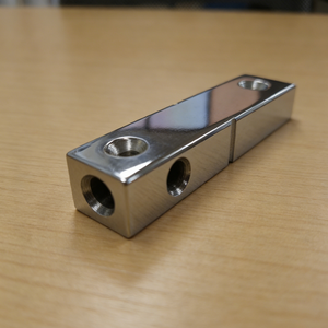 Vis de putter de golf en acier inoxydable usinées CNC - Précision élevée, couple élevé, prototypage rapide et sans MOQ pour les petites marques de golf - Product Image 4