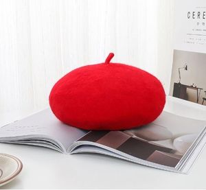 หมวกเบเร่ต์สีพื้นคุณภาพสูงขายส่ง สไตล์เกาหลีวินเทจ สำหรับฤดูใบไม้ร่วงและฤดูหนาว หมวกเบเร่ต์ลำลองสำหรับศิลปิน - Product Image 2