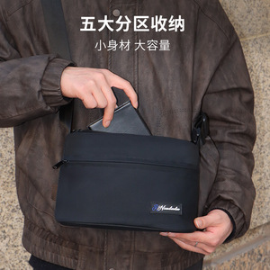 กระเป๋าสะพายข้างกันน้ำแบบพกพาอเนกประสงค์สำหรับผู้ชายเดินทางพักผ่อน - Product Image 3