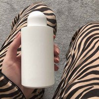 Emballage de lotion à l'eau cosmétique blanche crème mate de marque personnalisée 300ml 400ml Bouteille en plastique givrée transparente avec bouchon à vis rond