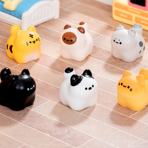 Sáng Tạo Dễ Thương Mèo Con Búp Bê Nhựa Cho Micro Cảnh Tự Làm <span class=keywords><strong>Mini</strong></span> Mù Túi Phụ Kiện Cho Giáng Sinh Cho Máy Tính Để Bàn Xe Đồ Trang Trí Nghệ Thuật - Product Image 2