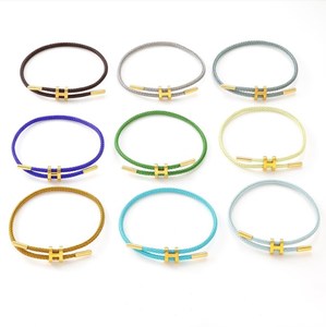 Nouveau <span class=keywords><strong>bracelet</strong></span> en acier inoxydable avec boucle, <span class=keywords><strong>bracelet</strong></span> en acier titane tressé 3D réglable pour femmes, accepte les couleurs personnalisées - Product Image 2