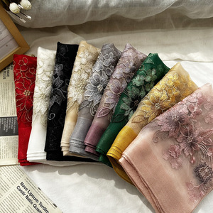 Écharpe en soie brodée de fleurs de style chinois, châle élégant en soie de haute qualité, cape Cheongsam, meilleur cadeau pour maman - Product Image 4