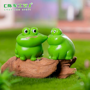 Buena calidad Chunjun paisaje lindo beso cara pequeño Animal bebé casa Diy Decoración Accesorios Mini escritorio coche adornos - Product Image 5