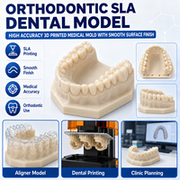 Moule médical dentaire imprimé en 3D par technologie SLA avancée avec surface lisse pour l'alignement orthodontique