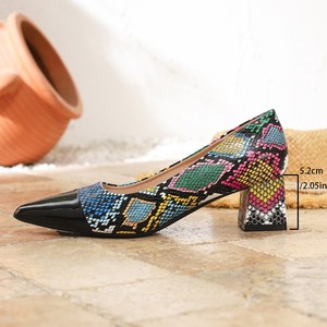 Xuanhui Hot Sale Fashion Elegant Style Point Toe Snake Skin <strong>Patching</strong> 5.2cm square Heel Pumps <strong>Shoes</strong> for Women - Product Image 4