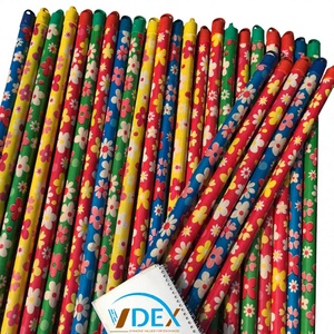 Mopa Moderna Portátil Multi-PVC con Diseño de Flores, Mango de Madera de 120 cm y Cerdas Suaves - Product Image 1