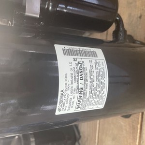 Compresseur à spirale Matsushita 2KS282M5AA02 3 phases 220V R407C Lubrifié Alimentation CA Usage industriel - Product Image 1