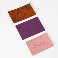 Étiquettes de vêtements personnalisées, impression en héliogravure, étiquettes cousues, étiquettes authentiques, étiquettes en PU, étiquettes carrées découpées au laser, logo en relief 3D écologique
