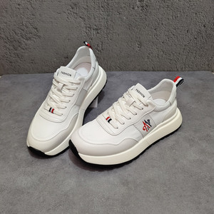 Pure White Lace up Retro Shoes with Contrasting Stripes on the Side Lightweight and Breathable - Product Image 3