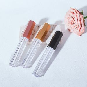 บรรจุภัณฑ์ลิปสติกหรูหราขนาด 4 มล. สีทอง พร้อมฝาสีโรสโกลด์ - Product Image 3