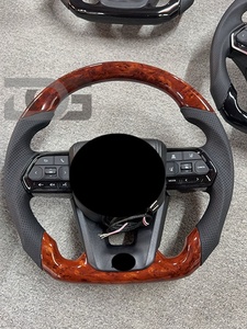 Volant pour Toyota RAV4 2013-2018, Corolla 2014-2019, <span class=keywords><strong>Scion</strong></span> <span class=keywords><strong>IM</strong></span> 2016, cuir perforé, poignée en bois, accessoires intérieurs - Product Image 5