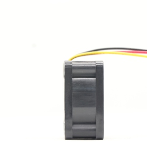 พัดลมระบายความร้อนแบบแกน SANYO DENKI San Ace รุ่น 109P0424H6D01 ขนาด 40*40*20 มม. 24V DC 1.68W 0.07A 8.2CFM 8300rpm สำหรับเซิร์ฟเวอร์และอุปกรณ์โทรคมนาคม - Product Image 3