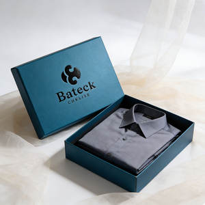 कस्टम मैट लैमिनेशन पुनर्नवीनीकरण कठोर कागज उपहार कपड़े टी-शर्ट के लिए टी-शर्ट तौलिया बॉक्स हटाने योग्य ढक्कन गर्दन कॉस्मेटिक गहने पैकेजिंग के लिए - Product Image 1