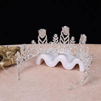 Diadème de mariée en alliage avec strass en forme de feuille, style baroque, couronne de reine, accessoires pour robe de mariée, couronnes et diadèmes